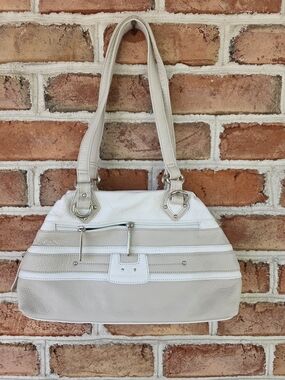 STONE MOUNTAIN Elegant Neutral-Strap Shoulder Bag in Cream and White